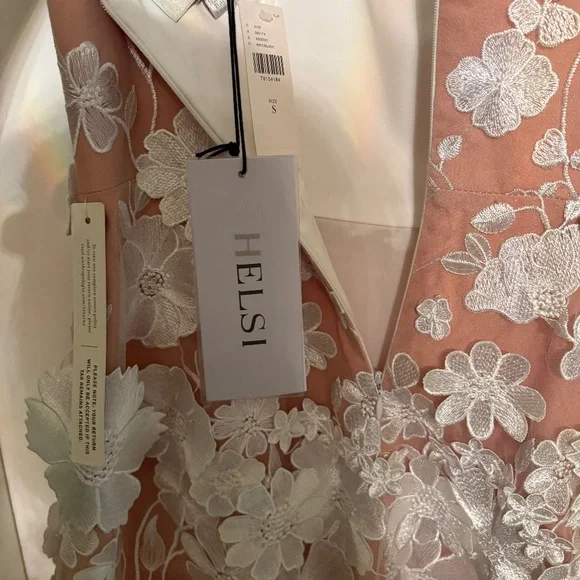 Helsi Dresses | Helsi Structured 3D Floral-Embellished Mini Dress in White S Nwt | Color: White | Size: S | D2017d's Closet